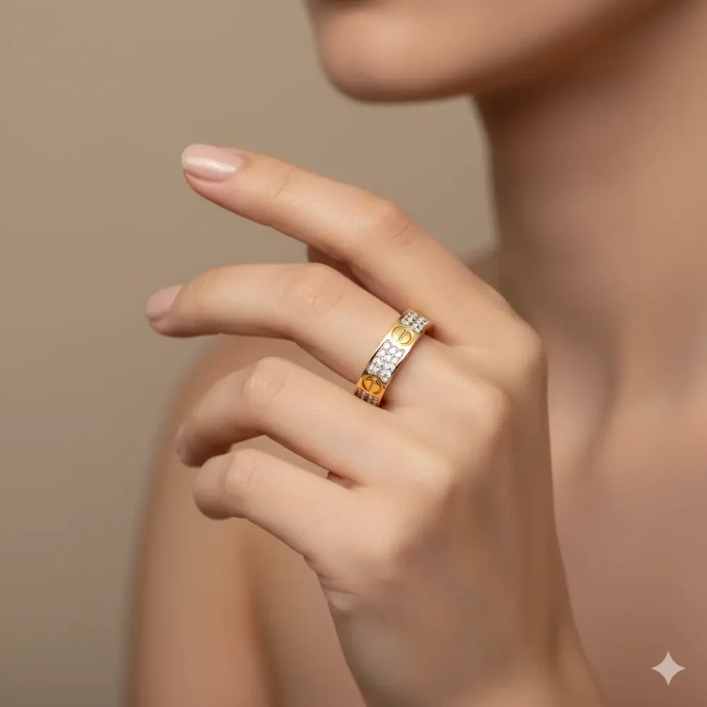 screw-motif-pave-ring-trendy-jewel